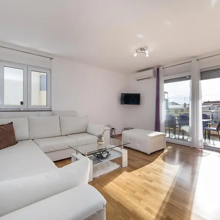 Διαμέρισμα Apartment Antonela *